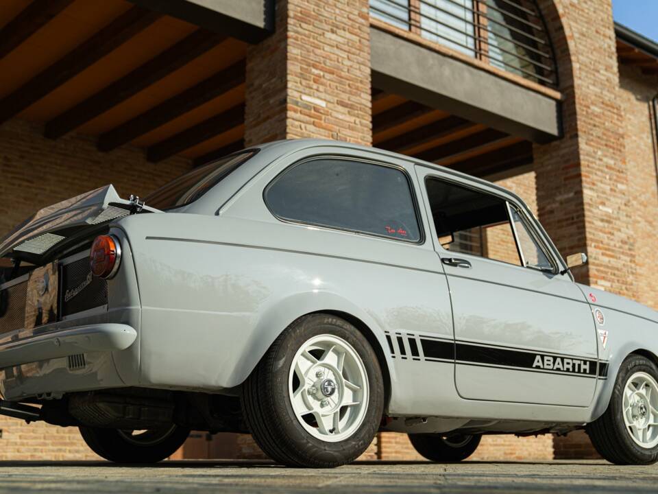 Image 9/50 of Abarth Fiat 850 TC (1970)