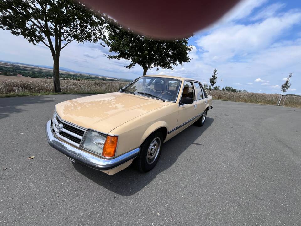 Immagine 24/39 di Opel Commodore 2,5 S (1981)
