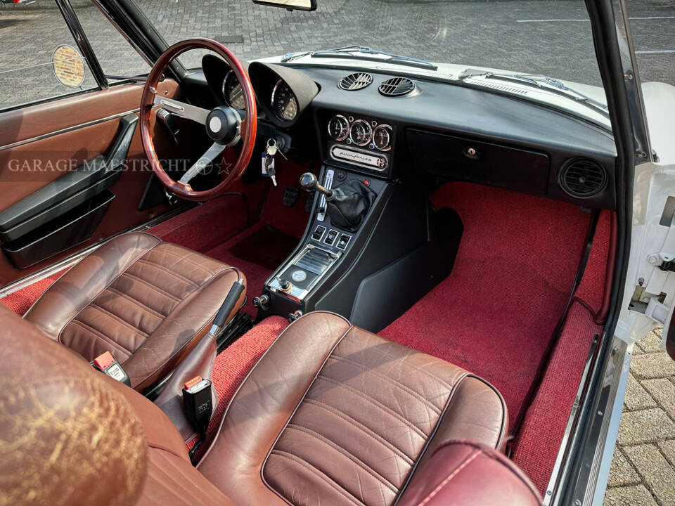 Afbeelding 6/72 van Alfa Romeo 2000 Spider Veloce (1981)