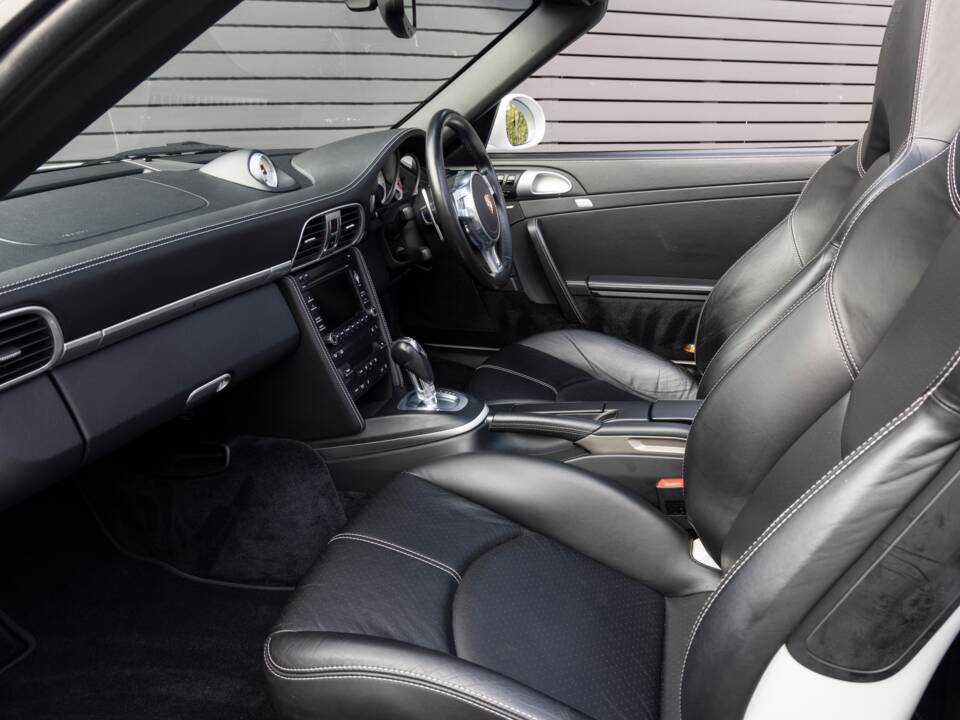 Bild 23/39 von Porsche 911 Turbo (2011)