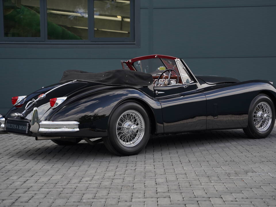 Image 5/50 of Jaguar XK 140 DHC (1956)
