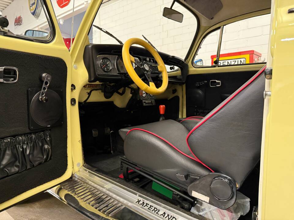 Image 6/15 of Volkswagen Beetle 1302 LS (1971)