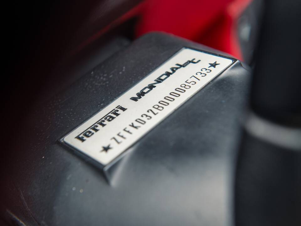 Immagine 26/42 di Ferrari Mondial T (1990)