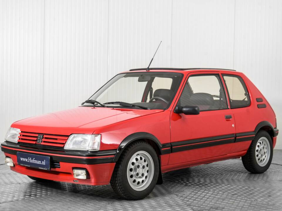 Imagen 1/50 de Peugeot 205 GTi 1.6 (1986)