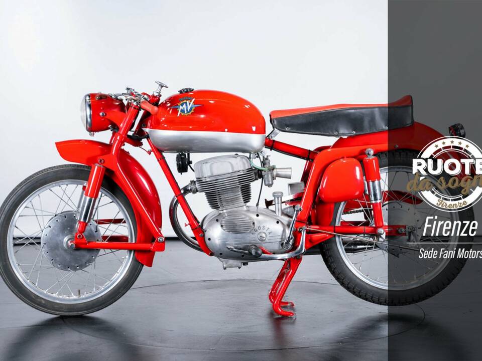 Image 1/48 of MV Agusta DUMMY (1957)