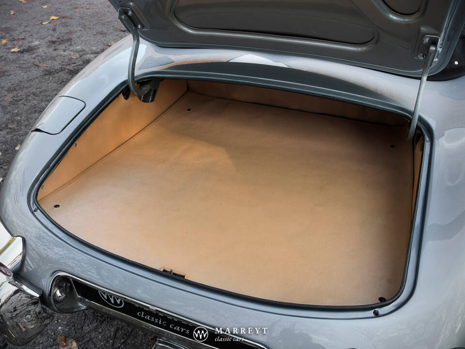 Bild 66/69 von Jaguar E-Type 3.8 Flat Floor (1961)