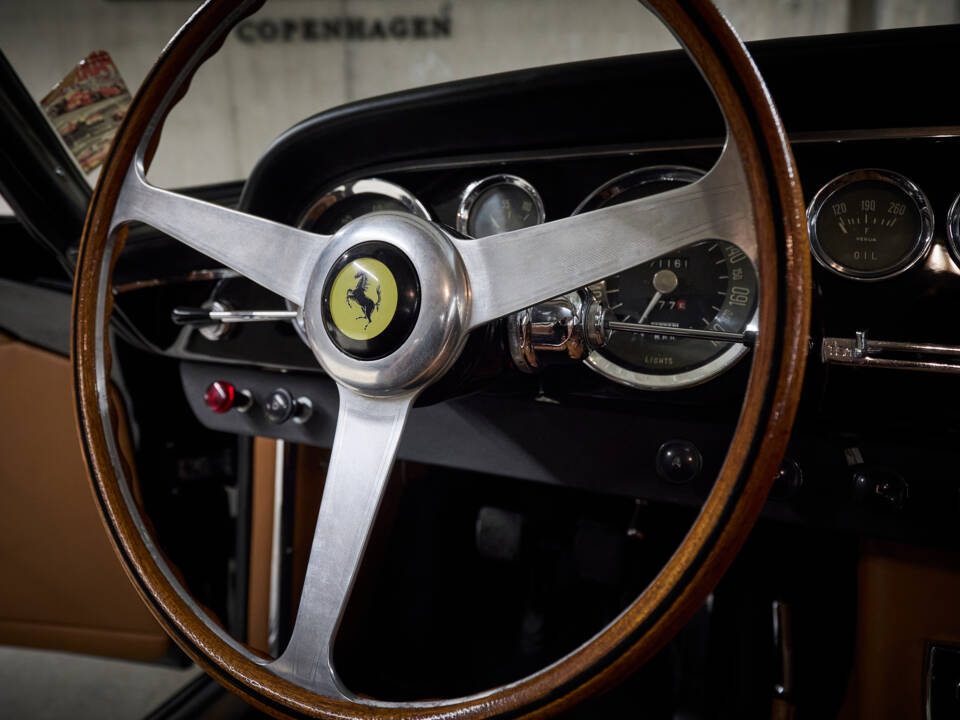 Bild 79/155 von Ferrari 250 GT 2+2 (1962)