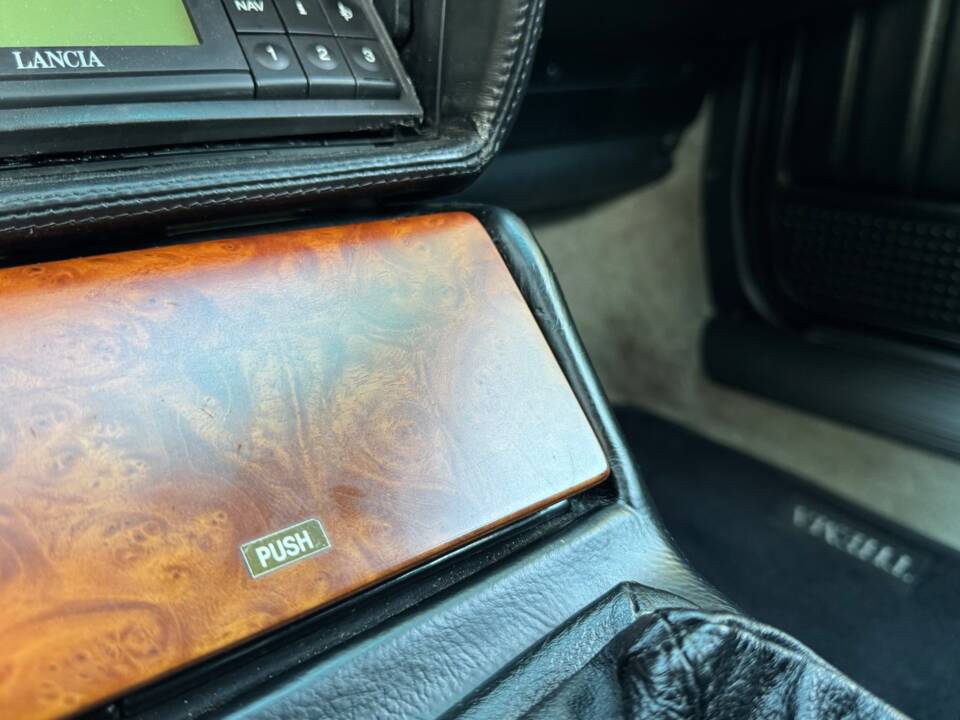 Bild 37/55 von Lancia Thema 8.32 (1991)