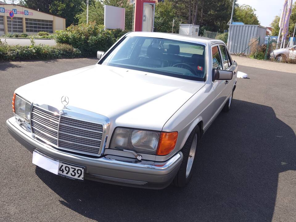 Afbeelding 5/14 van Mercedes-Benz 500 SE (1987)