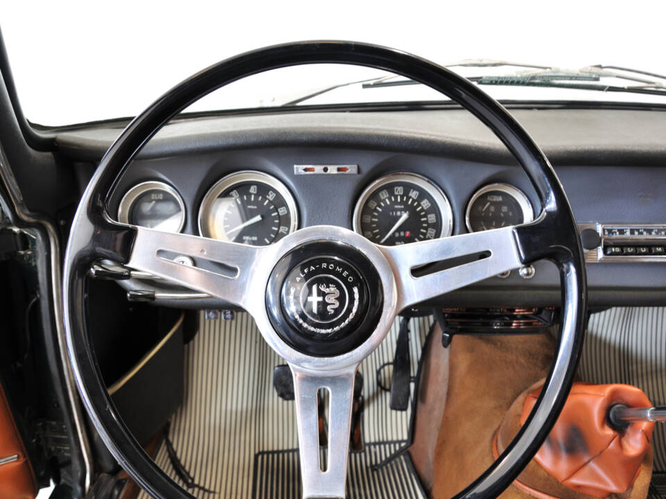 Image 56/65 of Alfa Romeo Giulia 1600 Sprint GT (1964)