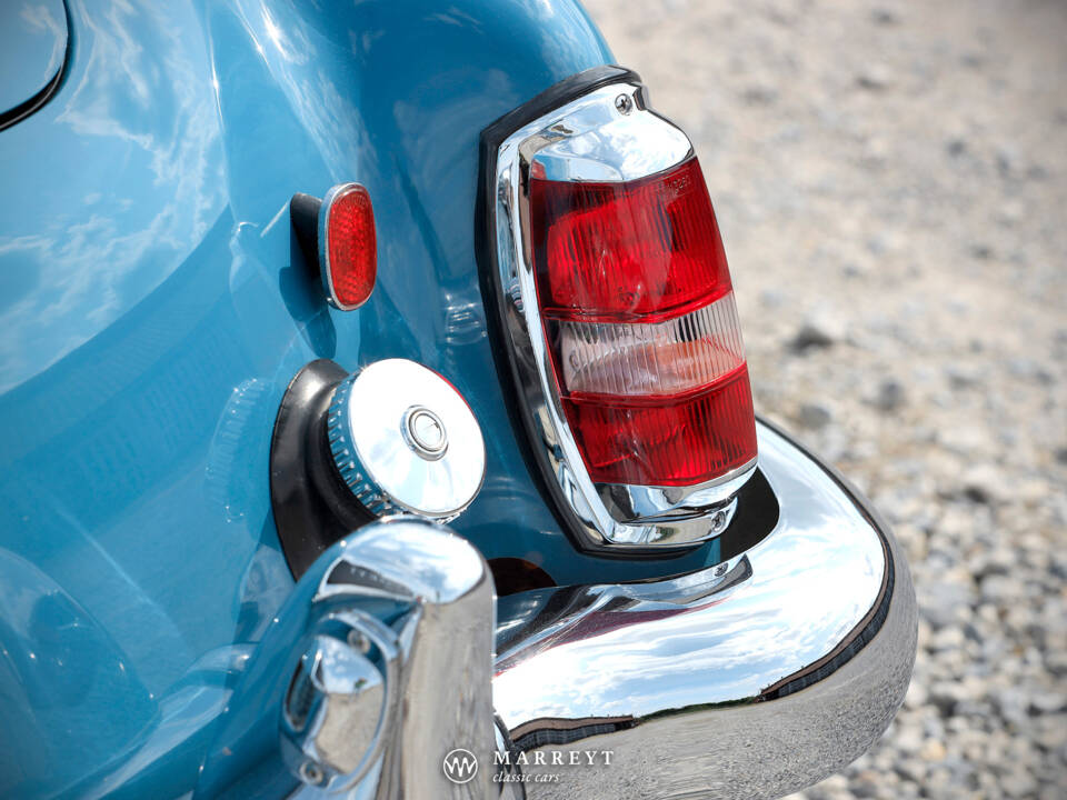 Imagen 31/50 de Mercedes-Benz 190 SL (1962)