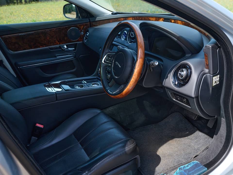 Bild 13/50 von Jaguar XJ 5.0 (2012)