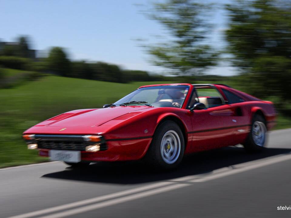 Bild 35/37 von Ferrari 308 GTS (1978)