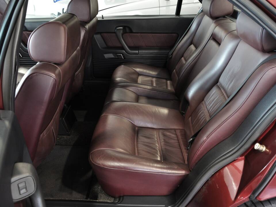 Bild 10/23 von Alfa Romeo 164 2.0 Super V6 (1993)