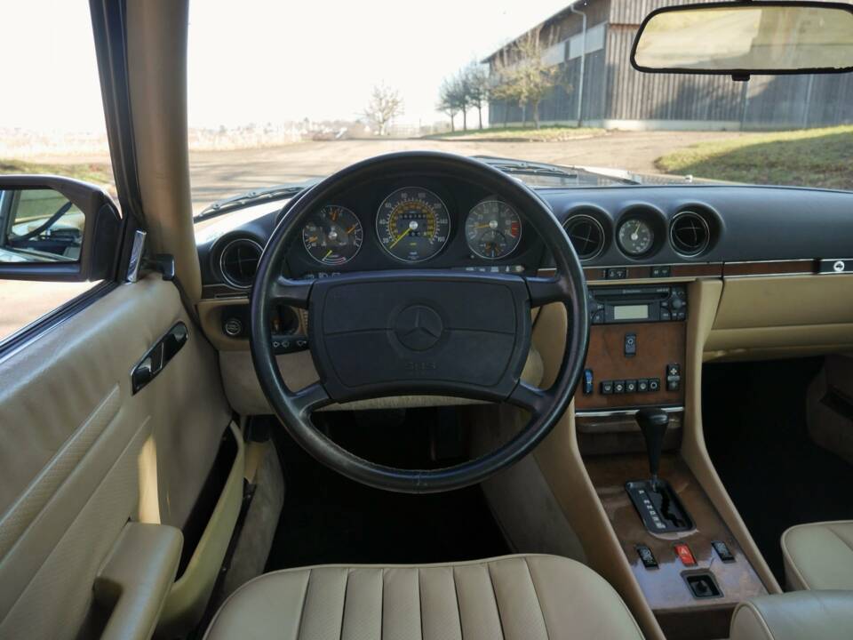 Bild 29/30 von Mercedes-Benz 560 SL (1989)