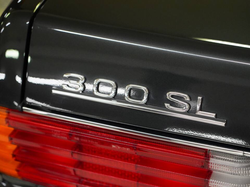 Image 8/15 of Mercedes-Benz 300 SL (1986)
