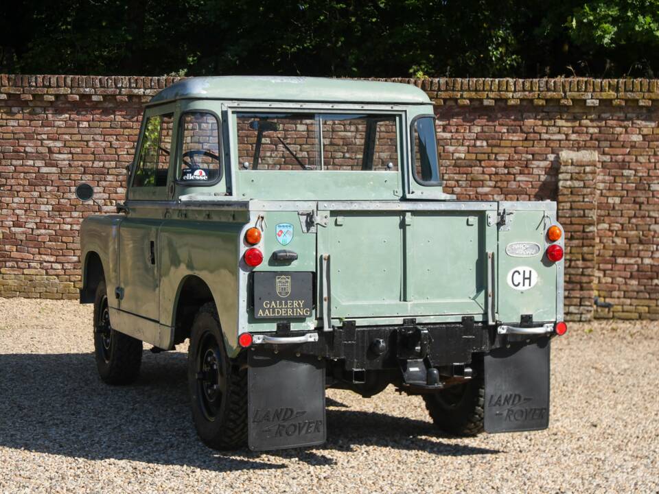 Image 21/50 of Land Rover 88 (1965)