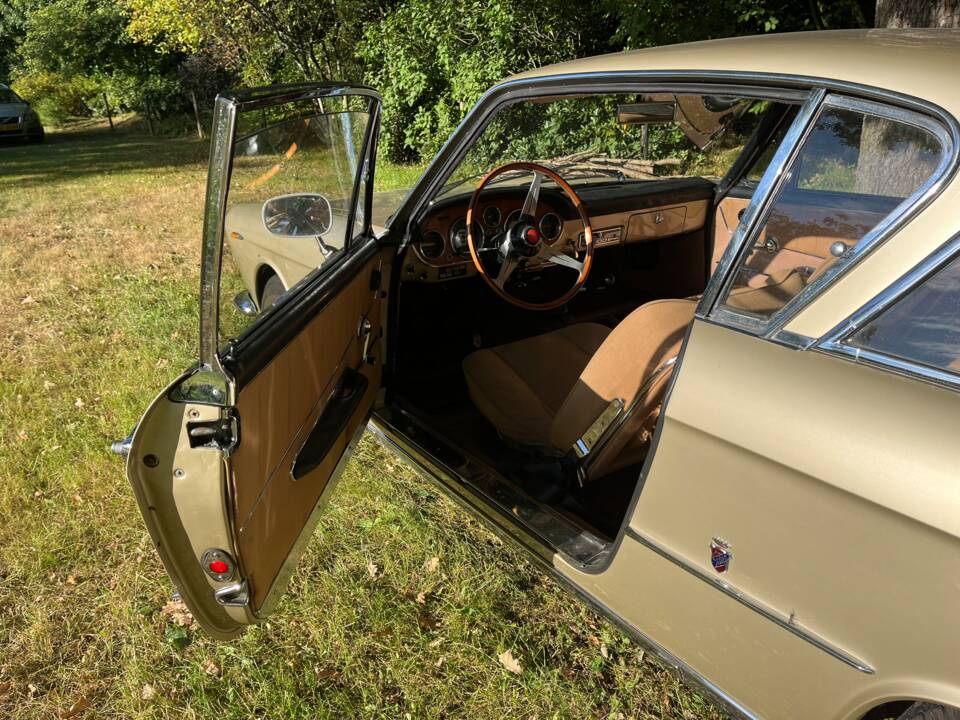 Image 22/28 of FIAT 2300 S Coupe (1965)