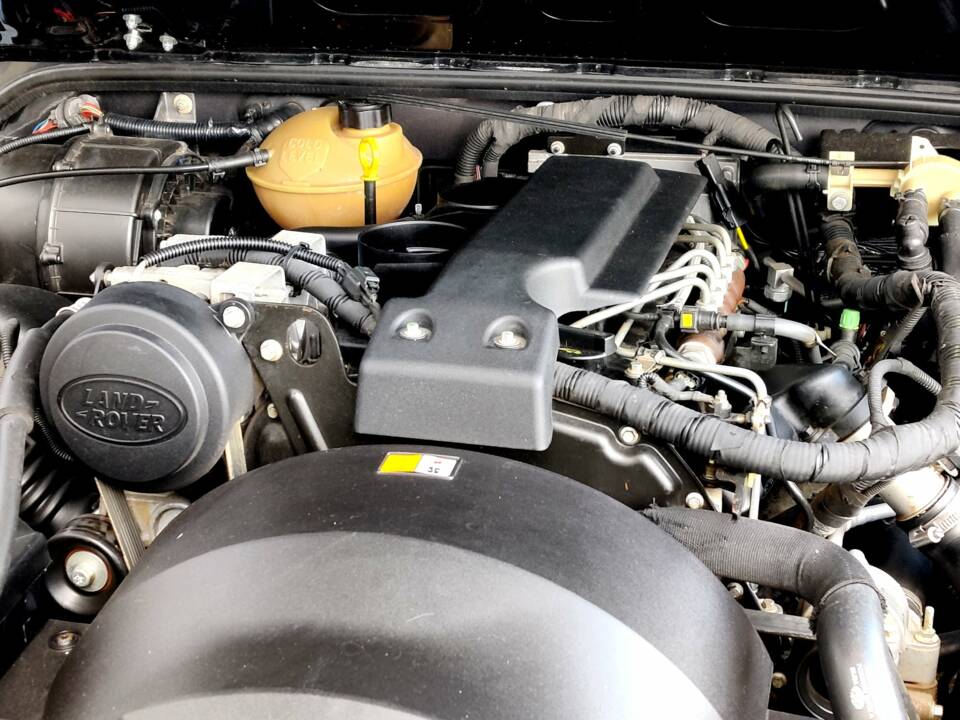 Image 15/16 de Land Rover Defender 90 (2010)