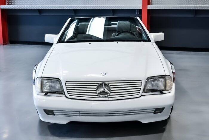 Imagen 2/7 de Mercedes-Benz SL 500 (1994)