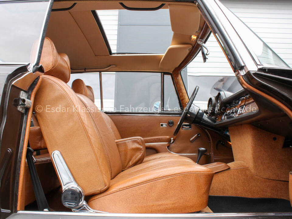Image 13/35 of Mercedes-Benz 280 SE 3,5 (1970)