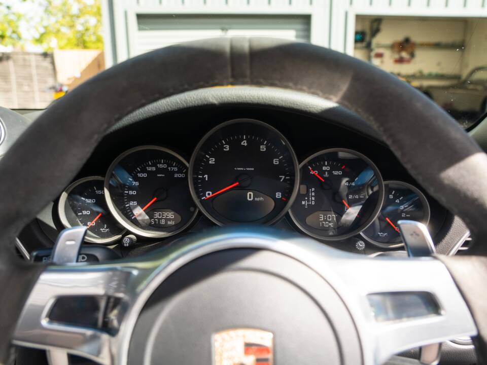 Image 27/54 of Porsche 911 Carrera GTS (2011)
