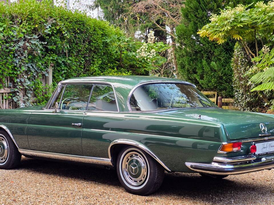 Bild 63/72 von Mercedes-Benz 280 SE 3,5 (1970)