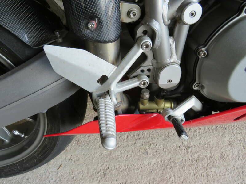 Bild 25/42 von Ducati DUMMY (2002)