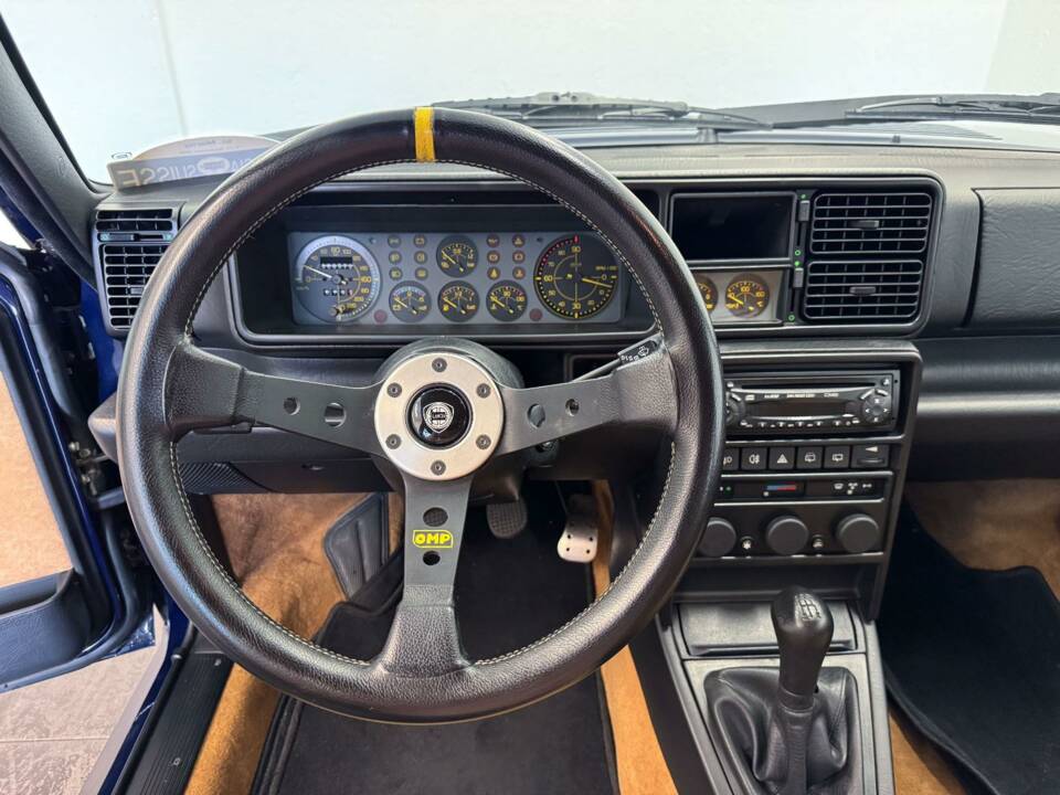 Immagine 21/66 di Lancia Delta HF Integrale Evoluzione II (1993)
