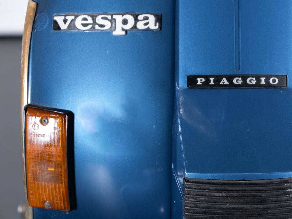Image 23/37 de Piaggio Vespa PX 200 E (1984)