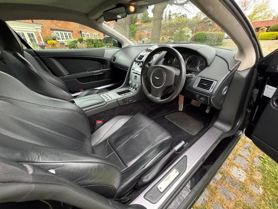 Afbeelding 22/30 van Aston Martin DB 9 (2007)