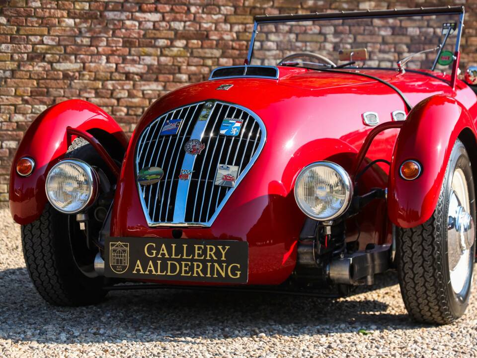 Image 17/50 of Healey Silverstone (1950)