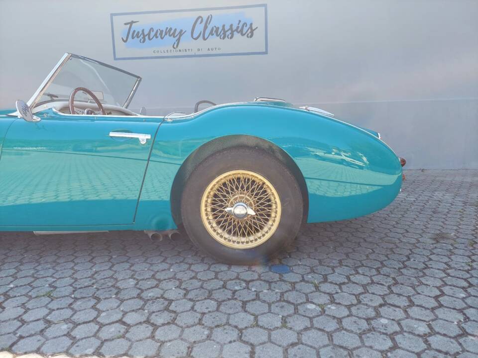 Image 11/42 of Austin-Healey 100&#x2F;6 (BN4) (1957)