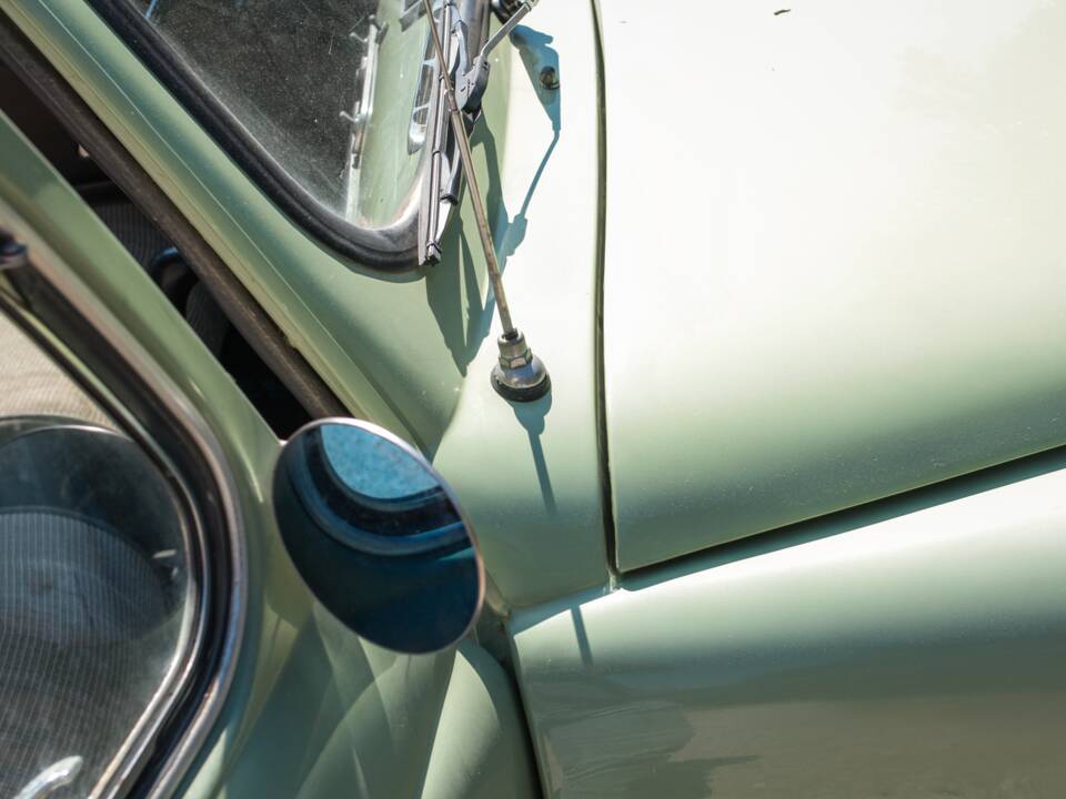 Image 20/22 of SEAT 600 E (1971)