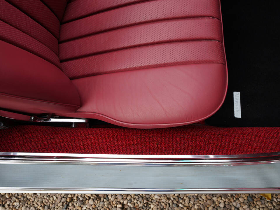 Image 47/50 of Mercedes-Benz 280 SL (1969)