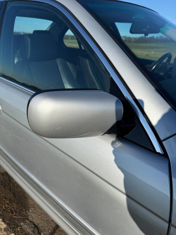 Bild 21/75 von BMW 540i (2001)