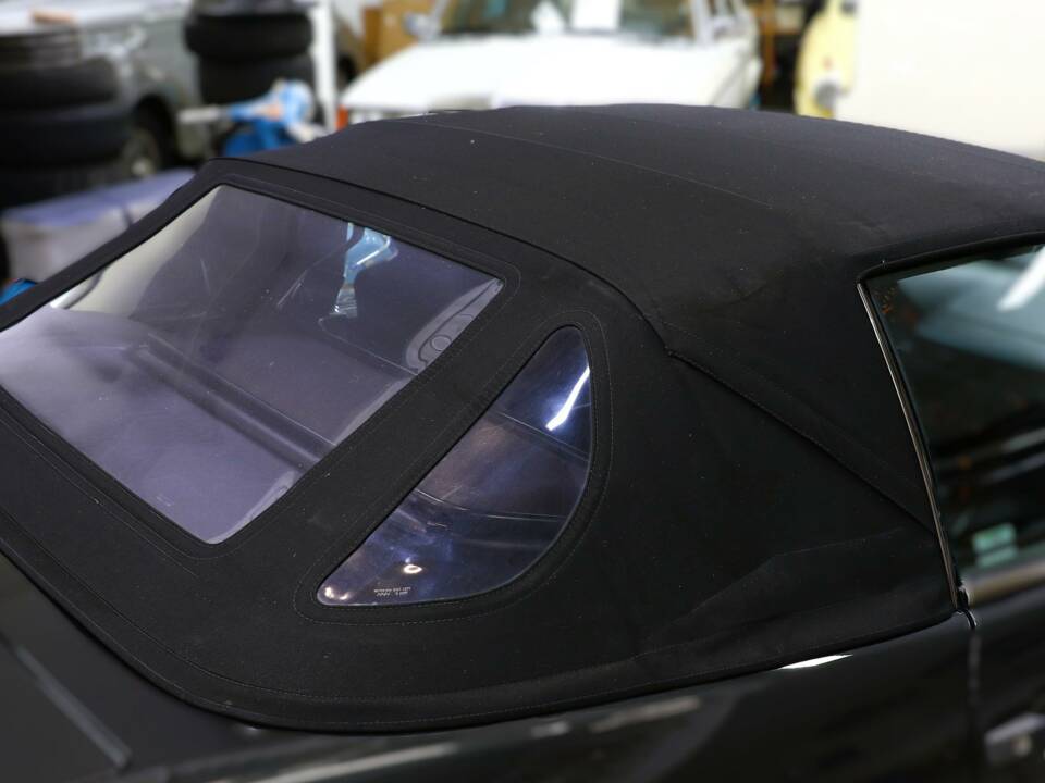 Image 33/36 of Mercedes-Benz 300 SL-24 (1993)