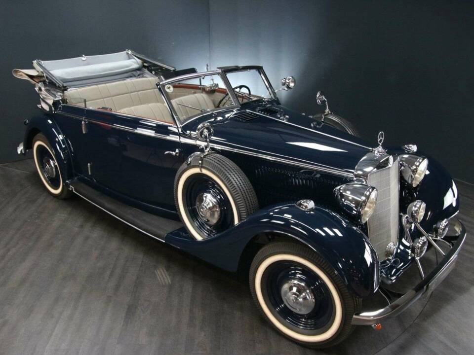 Image 44/50 of Mercedes-Benz 320 Cabriolet B (1939)