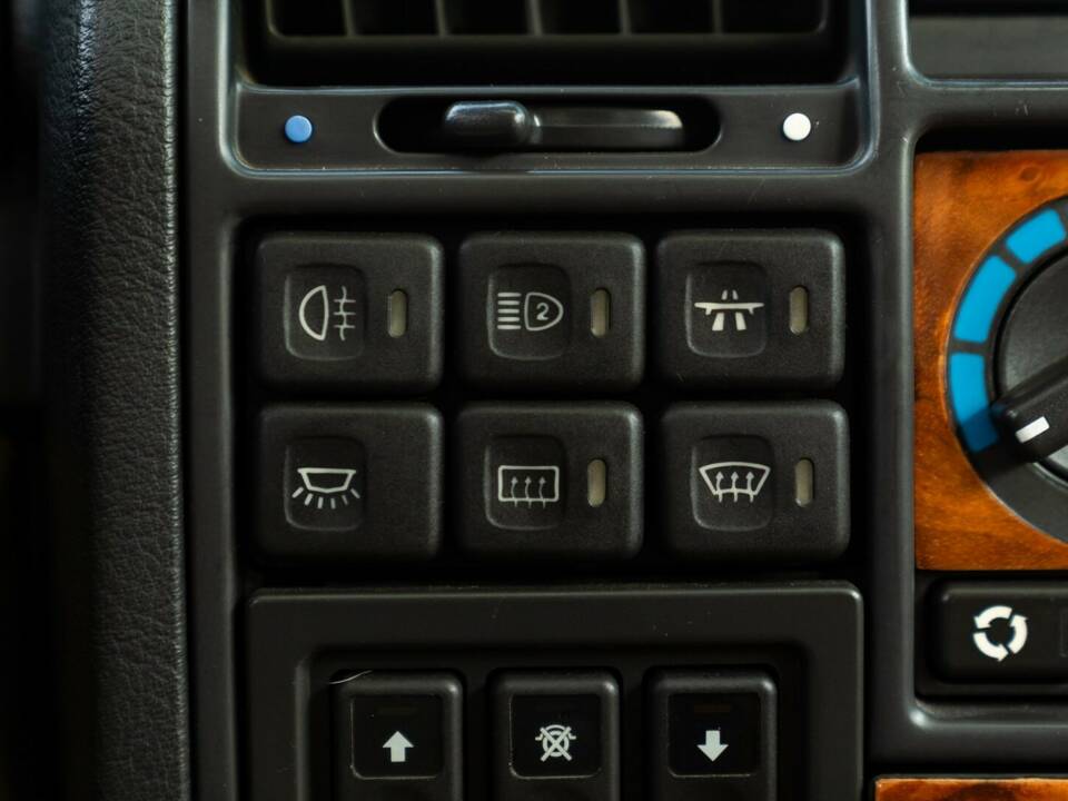 Image 44/50 of Land Rover Range Rover 4.2 LSE (1994)