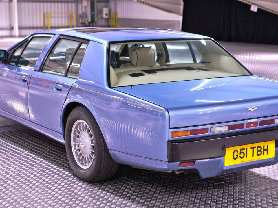 Imagen 7/50 de Aston Martin Lagonda (1989)