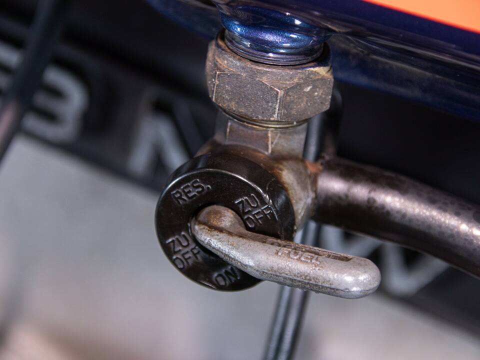 Image 28/50 of BMW R 80 GS (1988)