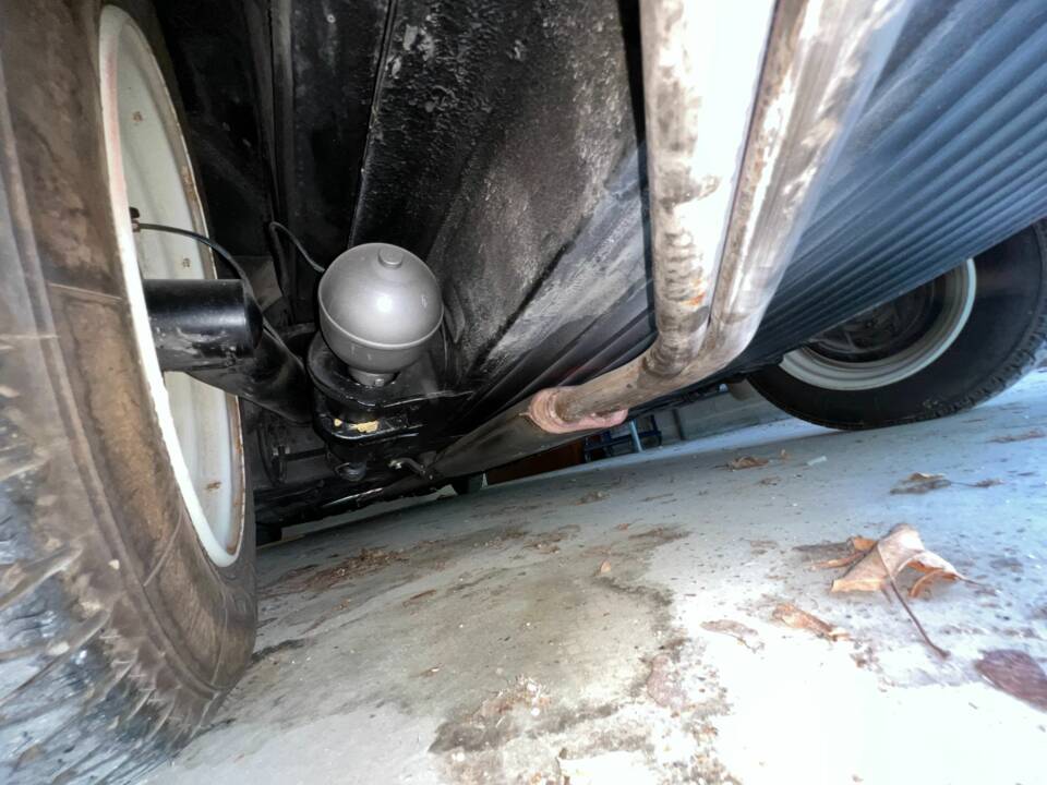 Image 55/56 of Citroën DS 21 Chapron (1967)