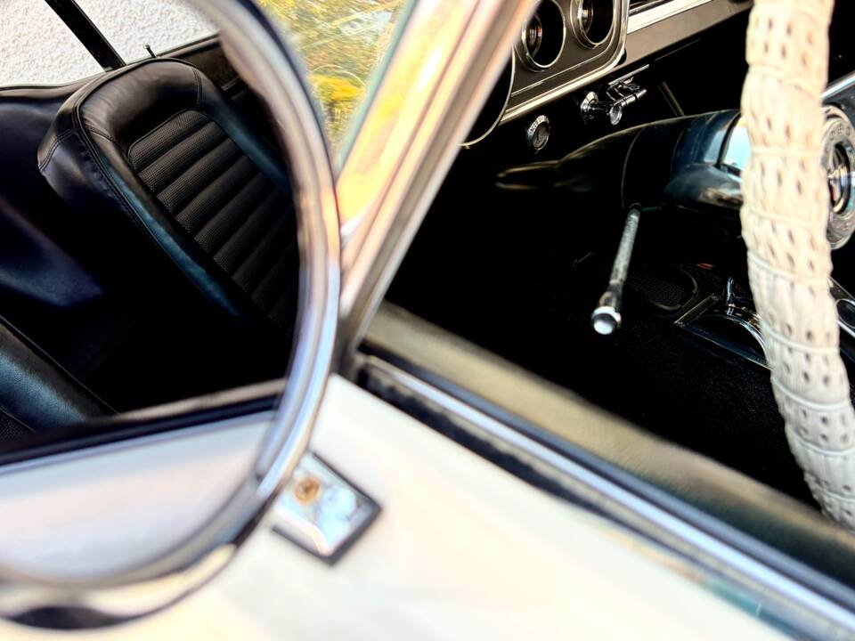 Image 16/18 of Ford Mustang 289 (1965)