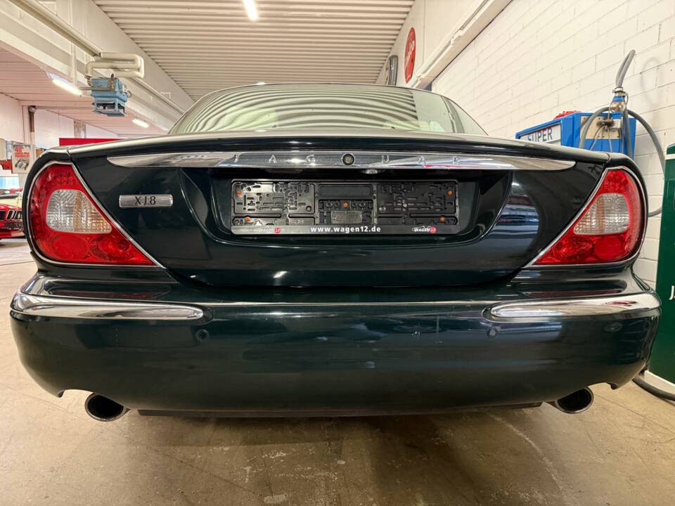 Bild 13/16 von Jaguar XJ 8 4.2 (2003)
