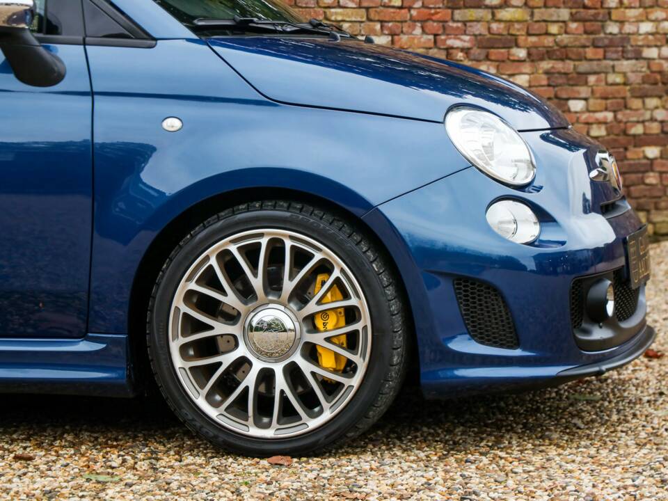 Image 46/50 of Abarth 595 Cabrio Italia (2011)