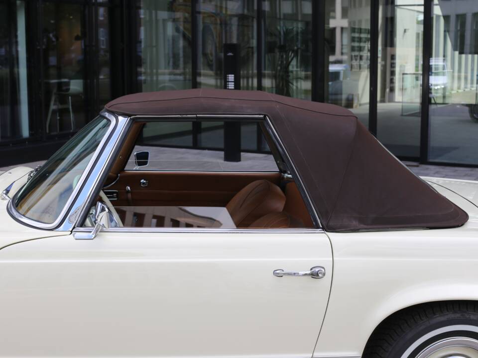 Imagen 42/50 de Mercedes-Benz 230 SL (1965)