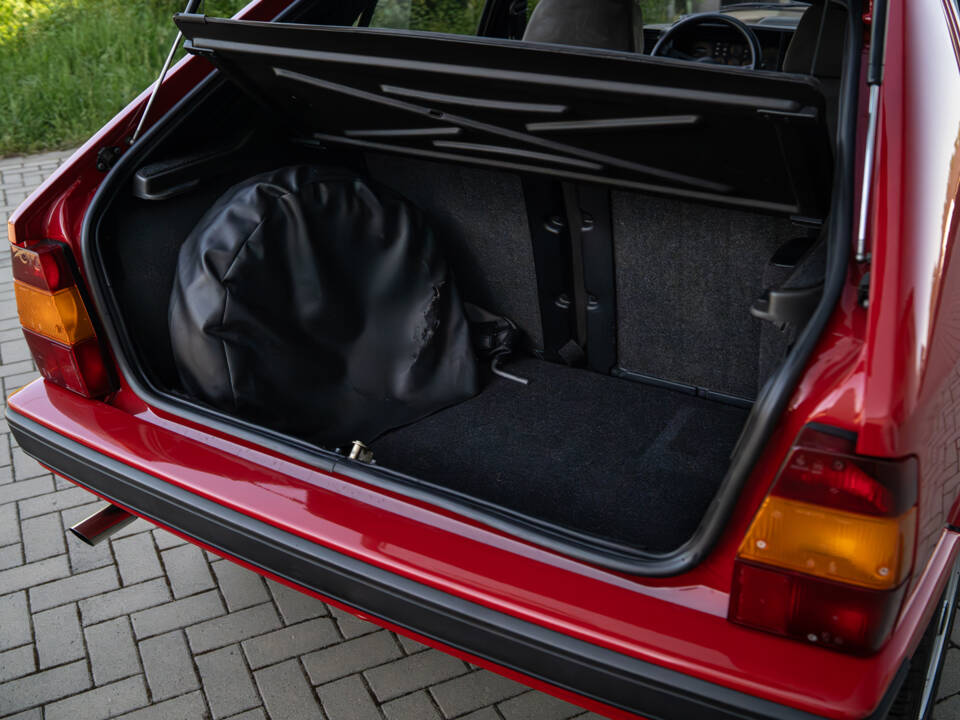 Bild 13/41 von Lancia Delta HF 4WD (1987)