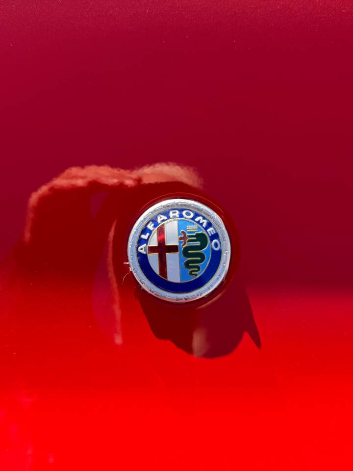 Bild 16/19 von Alfa Romeo Alfetta GTV 2000 (1977)