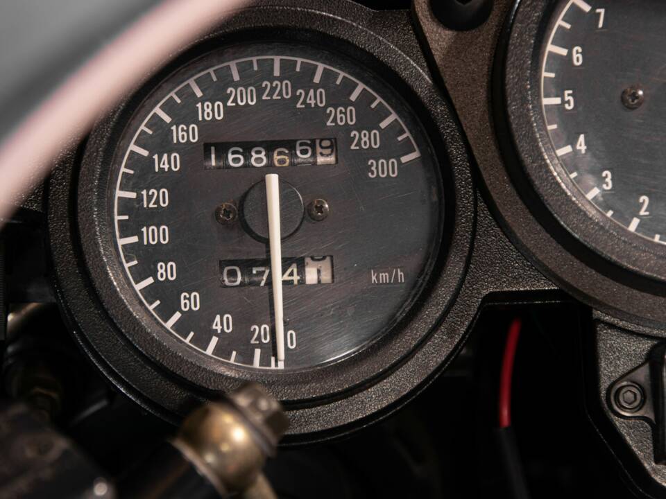 Image 24/35 of Bimota DUMMY (1991)