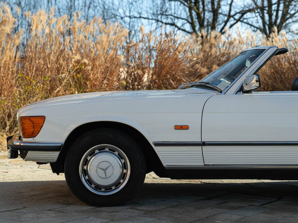 Bild 29/50 von Mercedes-Benz 280 SL (1989)